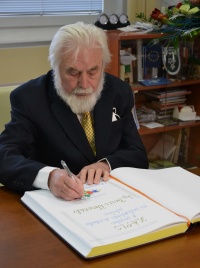Boris Voroňák, podpis do Pamätnej knihy mesta Humenné