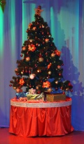 Deti našli Mikuláša a spolu s ním rozsvietili vianočný stromček