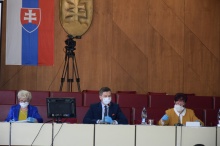 Mestské zastupiteľstvo môže vyhlásiť LEN DOBROVOĽNÚ ZBIERKU