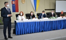 Predseda vlády SR a ministri diskutovali so samosprávami