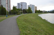 „Promenáda“ od Sninského mosta až po zimný štadión