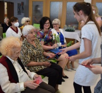 Ručne vyrobené pozdravy aj PRE MAMY
