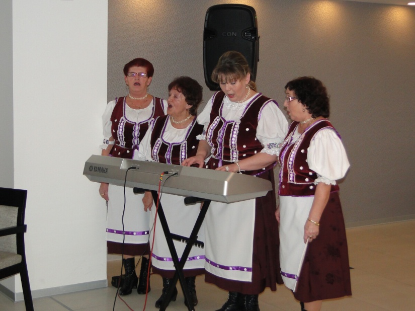 Ženská spevácka skupina Riava zaspievala židovskú pieseň Chava nagila