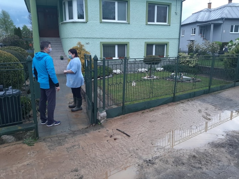 Jasenovská ulica po extrémnych zrážkach 1.5.2020