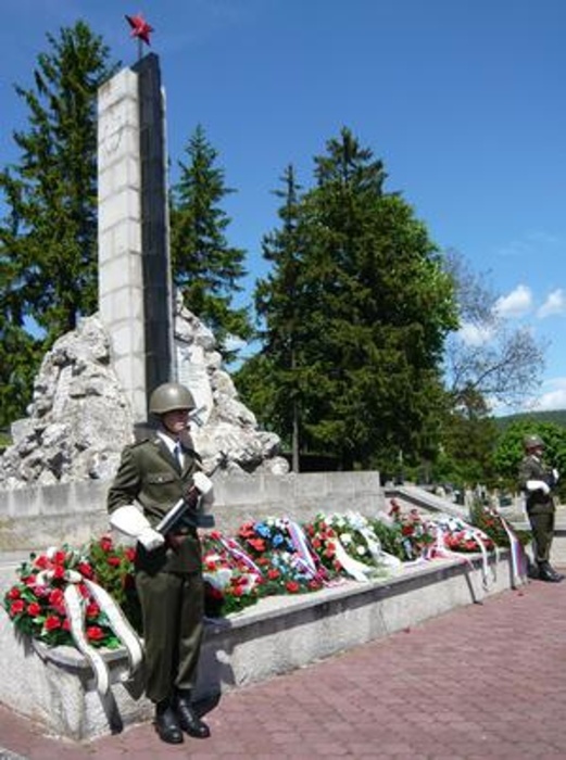 Pomník "Padlí sovietskej armády"