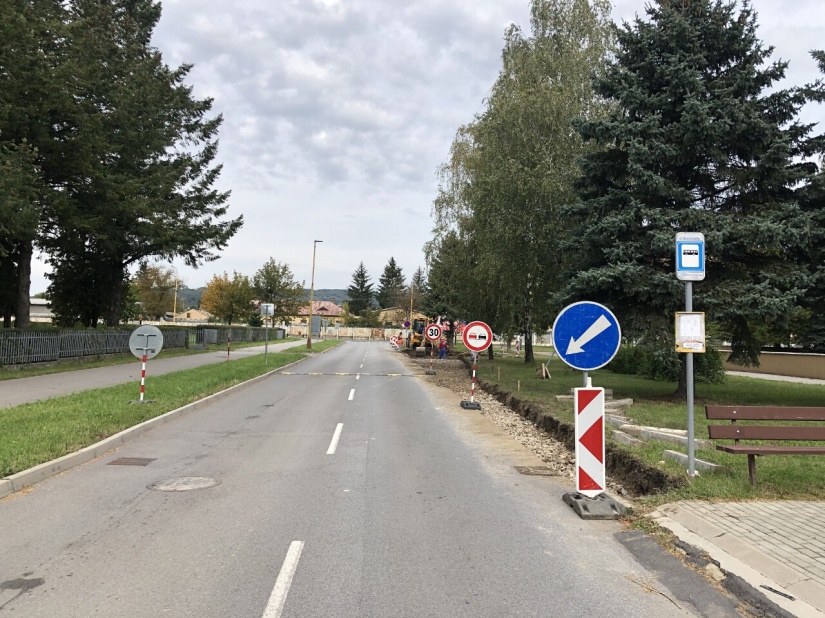 Odbočovací pruh Komenského – Mierová