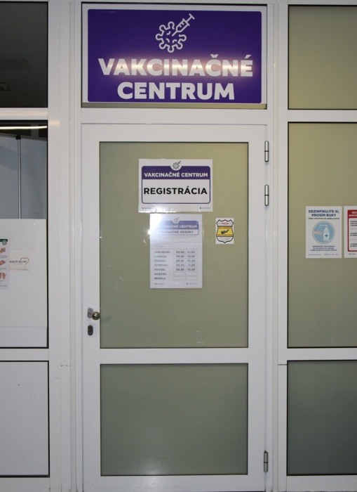 V humenskej nemocnici začali s vakcináciou