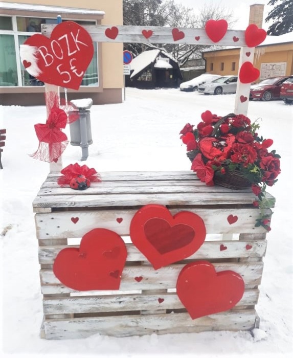 Stánok na bozk i fotografiu