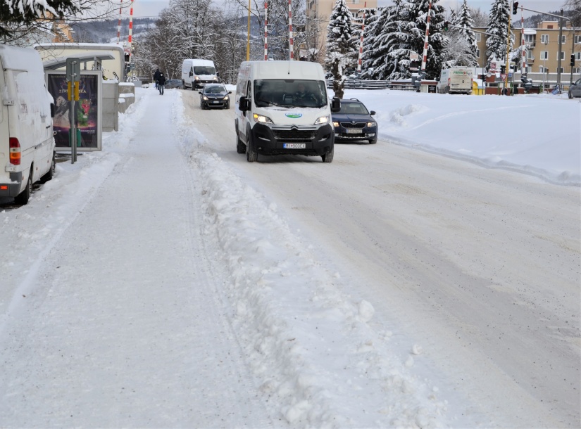 Údržba ciest a chodníkov (12.2.)