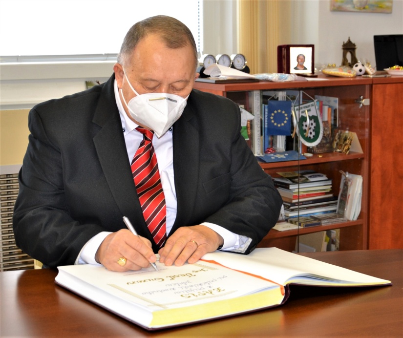 Vasiľ Guzan