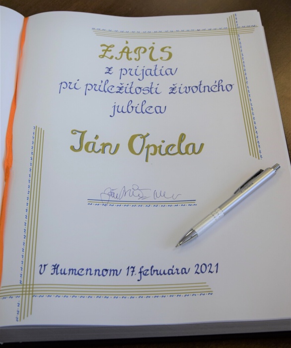 V knihe mesta...