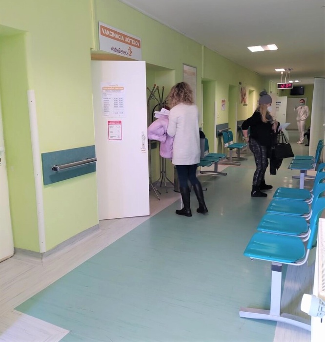 Vakcinácia učiteľov v humenskej nemocnici