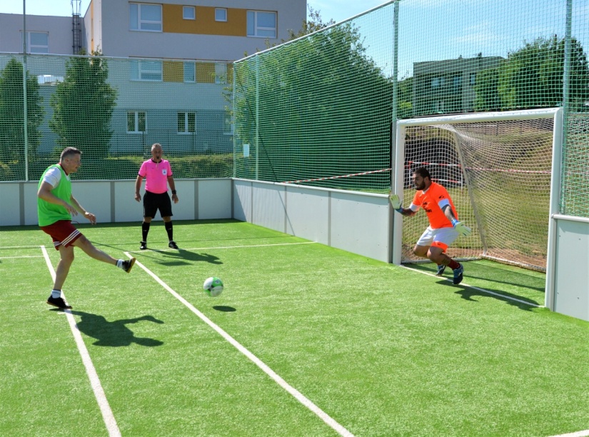 Malý futbal - Dubníčania vs. Poslanci