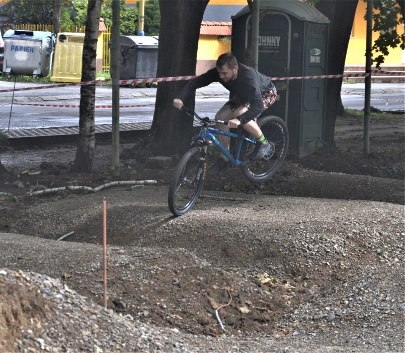 Pumptrack konzultovaný s cyklotrialistami