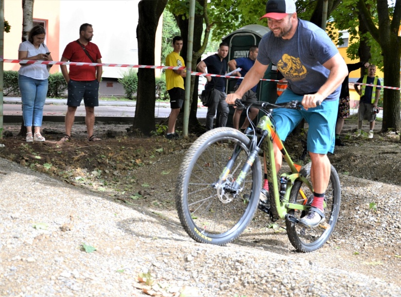 Pumptrack konzultovaný s cyklotrialistami