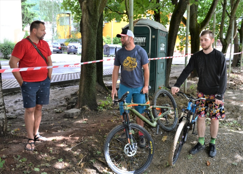 Pumptrack konzultovaný s cyklotrialistami