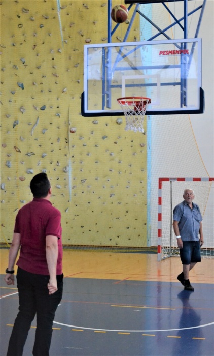 Mestské športové hry - šach a basketbal