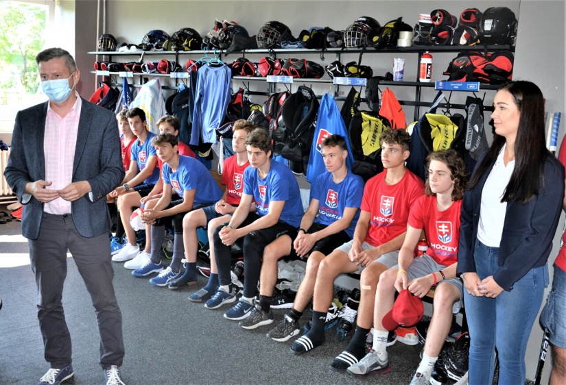 Hokejisti SR U-16 v Humennom