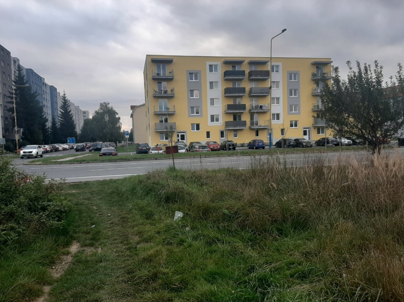 Lokalita - oproti novostavbe (Ulica SNP)