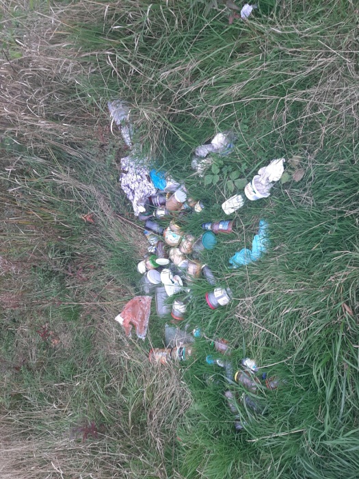 Cieľ - upratať tri miesta s odpadom