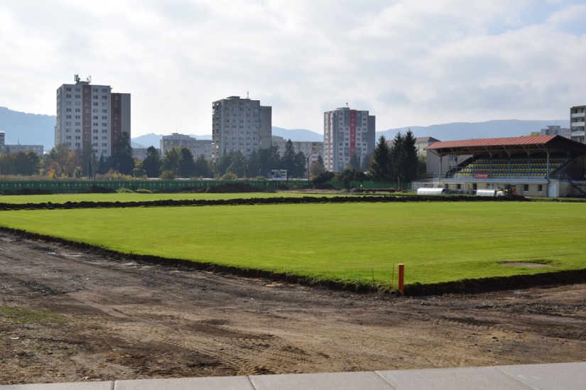 Rekonštrukcia tartanovej dráhy - II. fáza (október 2021)