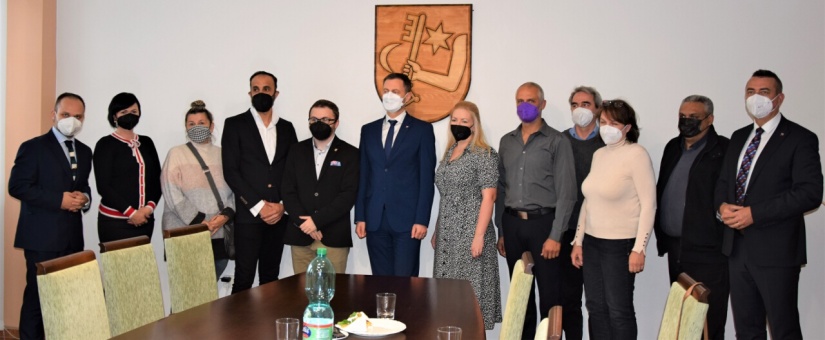 Predseda vlády Eduard Heger v Humennom