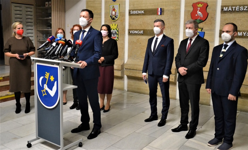 Tlačová konferencia, Eduard Heger (predseda vlády SR)