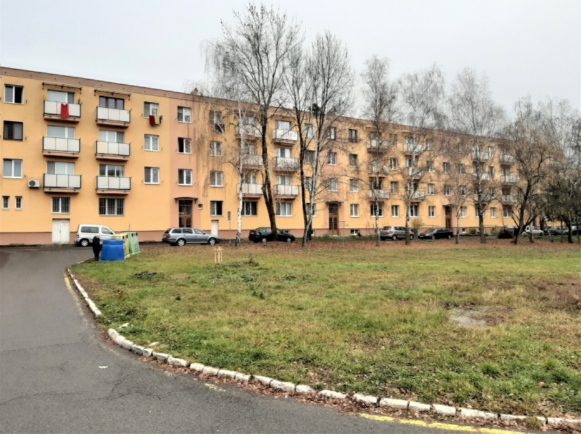 Rekonštrukcia parkovacieho miesta Gorkého ulice