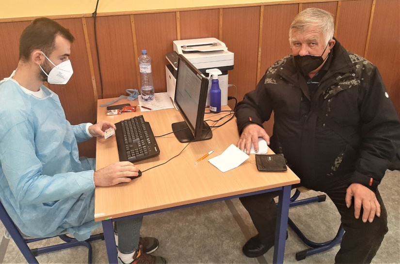 Veľkokapacitné očkovacie centrum (Obchodná akadémia) 5.12.2021