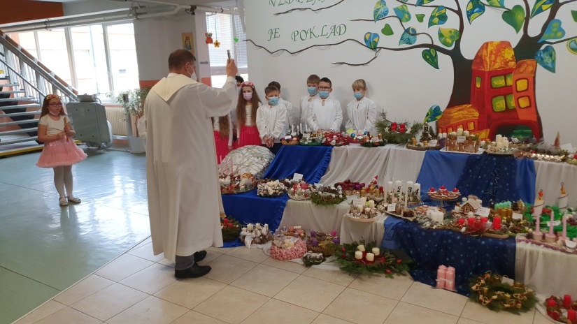 Výroba adventných vencov (ZŠ Hrnčiarska)