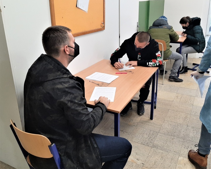 Veľkokapacitné očkovacie centrum (Obchodná akadémia) 19.12.2021