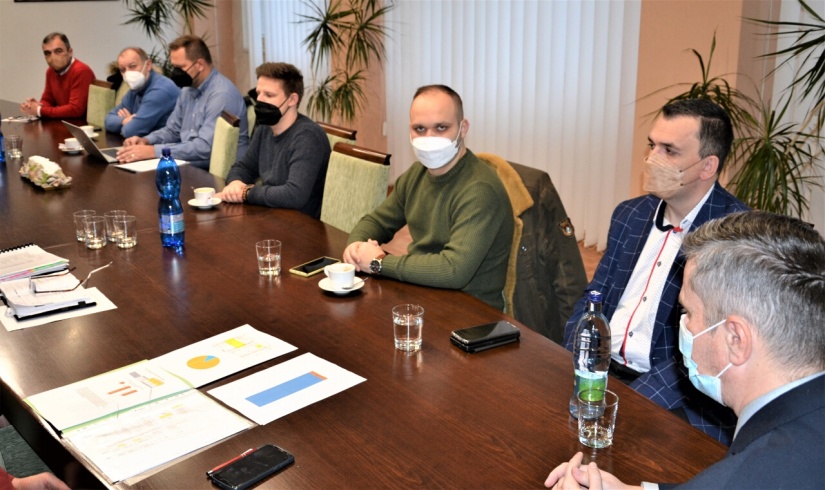 Hľadanie riešenia v téme "Cena tepla v meste Humenné"