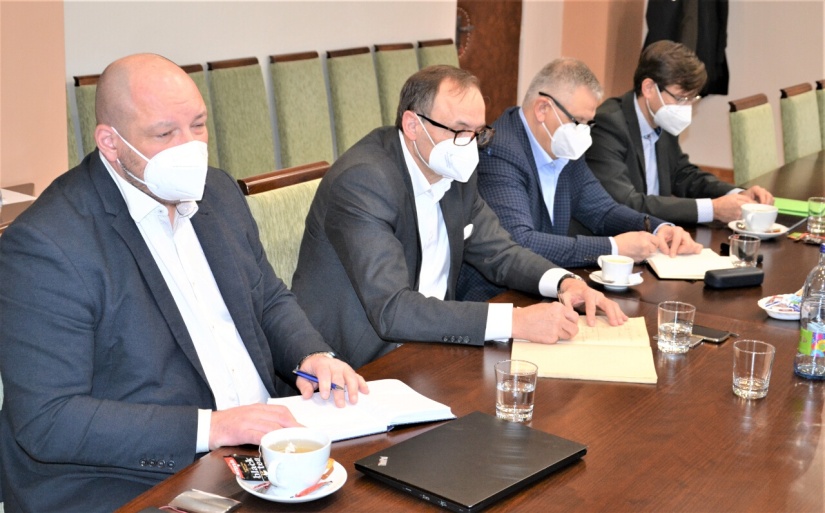 Zástupcovia MH Teplárenský holding