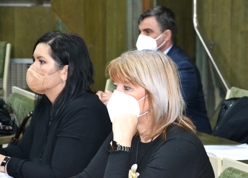 Jitka Fiľová (ZŠ Hrnčiarska) a Paulína Škerlíková (ZŠ Kudlovská)