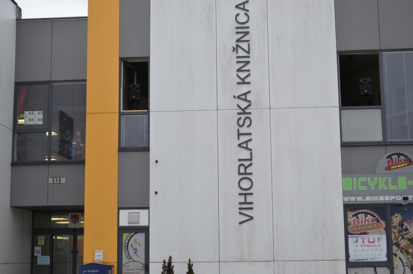 Vihorlatská knižnica - "Je nás počuť"