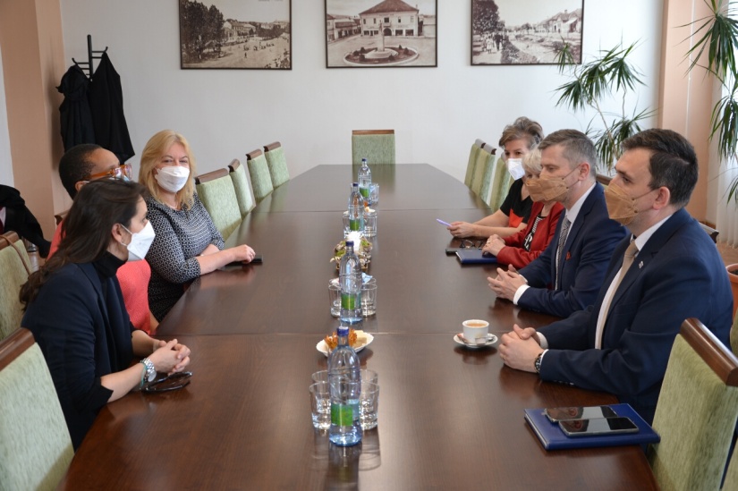 Stretnutie zástupcov UNICEF a humenskej samosprávy
