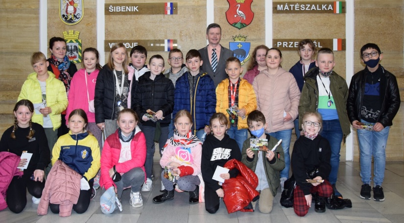 Štvrtáci navštívili primátora mesta Miloša Merička