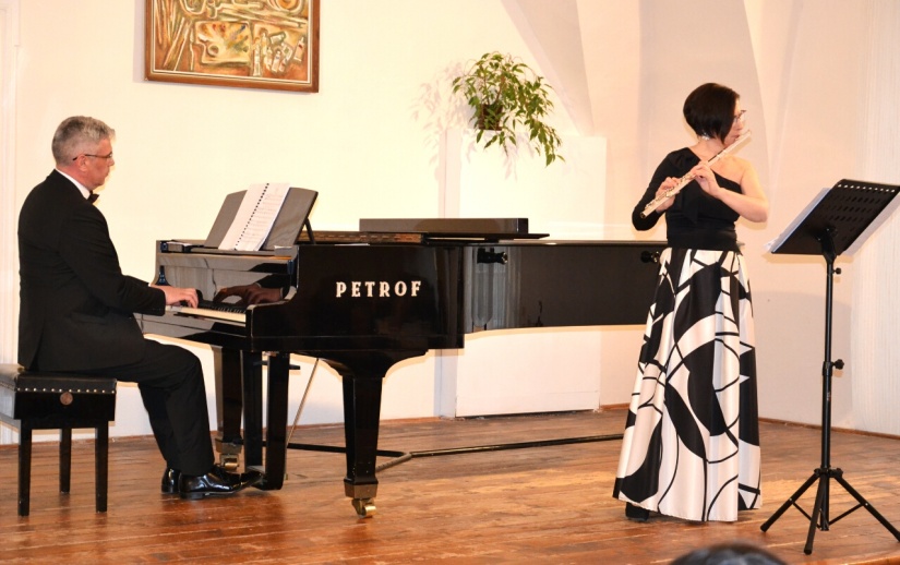 Večer komornej hudby - Júlia Burášová (flauta) a Tomáš Labanc (klavír)