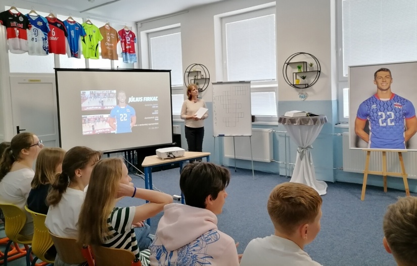 Základná škola Pugačevova oslavuje, spomína a motivuje
