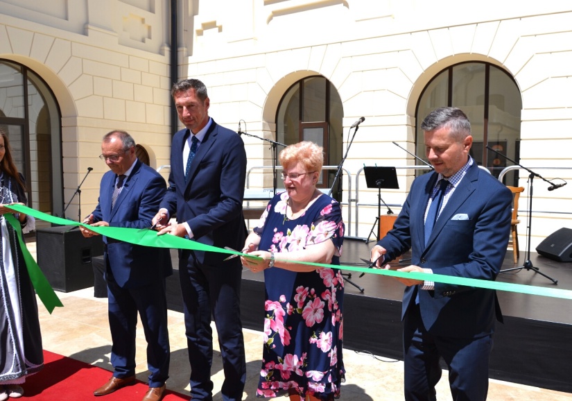 Slávnostné ukončenie rekonštrukcie kaštieľa