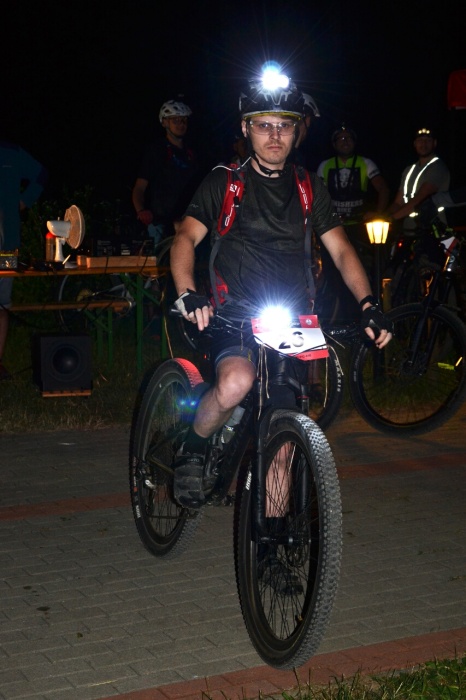 Nočná cyklistická časovka na Hubkovej