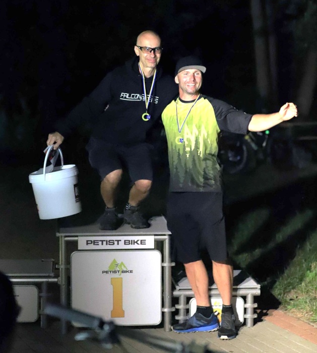 Nočná cyklistická časovka na Hubkovej