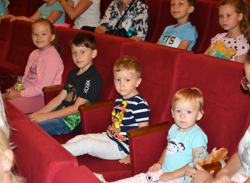 Divadelné leto pre deti 2022 - Včielka Maja
