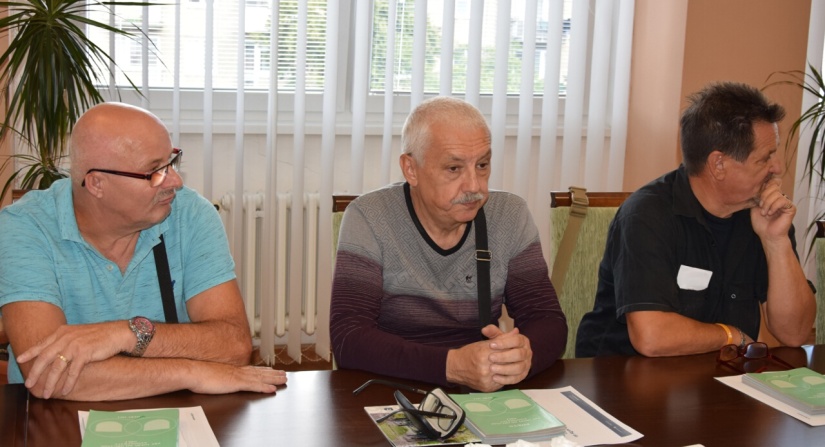 Členovia mestskej volebnej komisie