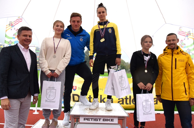 Štvorboj - víťazky skok do piesku