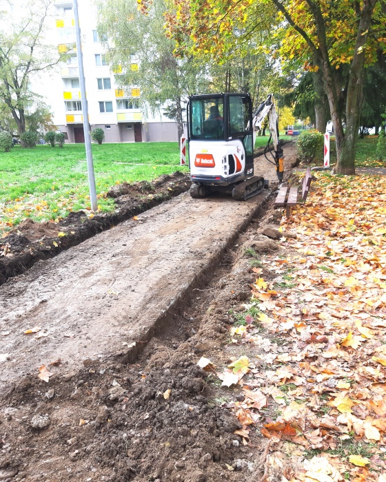 Rekonštrukcia chodníka na Třebíčskej ulici
