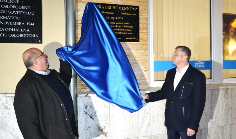 Odhalenie tabule Bitka pri Humennom - Jozef Fűry a primátor mesta Miloš Meričko