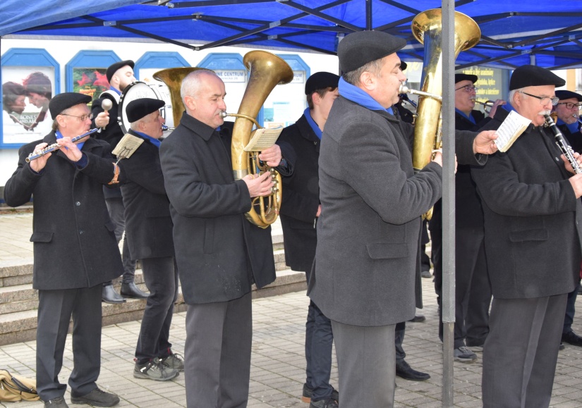 78. výročie oslobodenia mesta - Mestský dychový orchester Chemlon