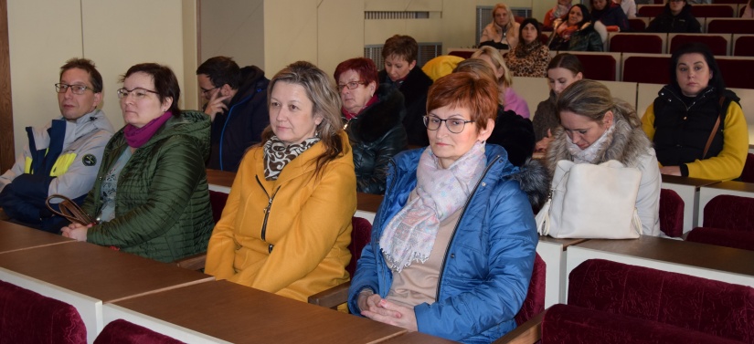REFERENDUM: členovia i zapisovatelia zložili sľub