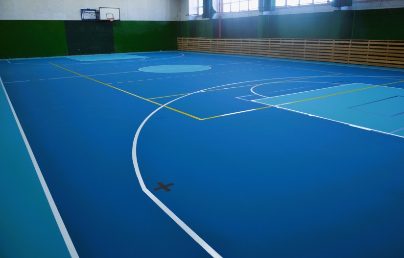 Nová podlaha telocvične futbalového štadióna